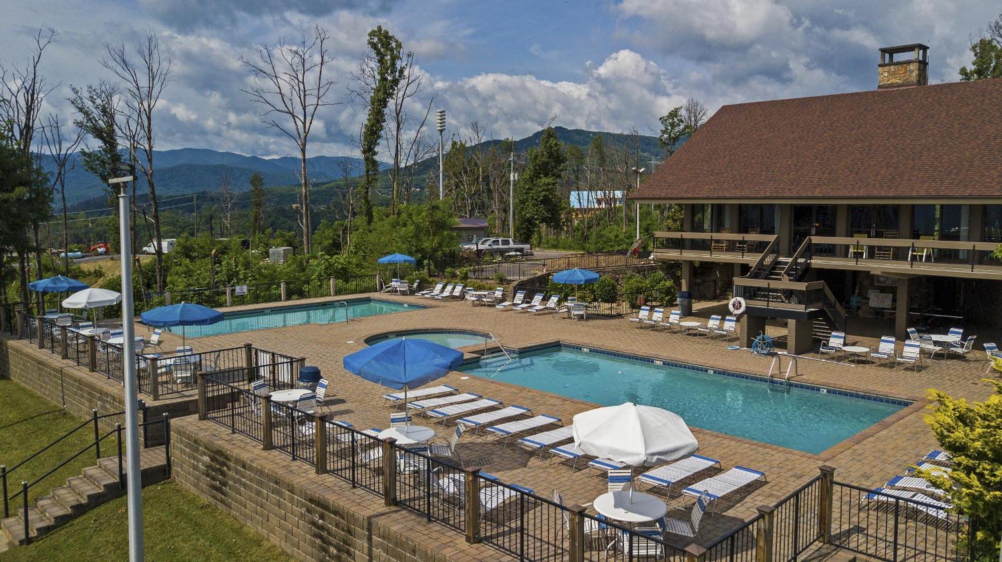 3 Lazy Bears Chalet Gatlinburg Extérieur photo